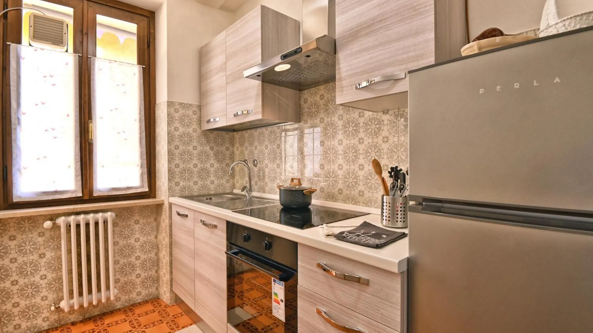 La Casa Del Vento - Appartamento Montagna - Theater Home غارنانو إيطاليا